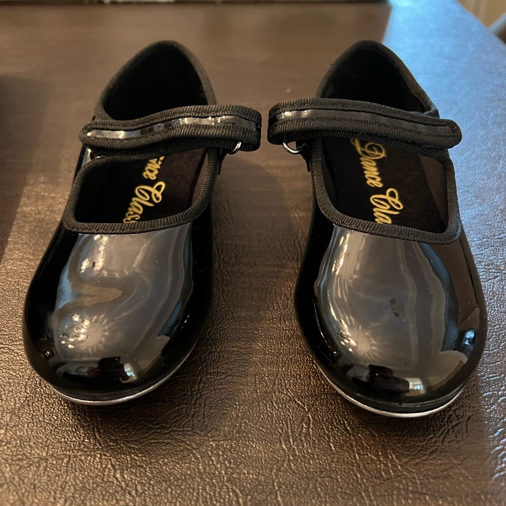 TAP SHOES BLACK PATENT GIRLS SIZE 10.5